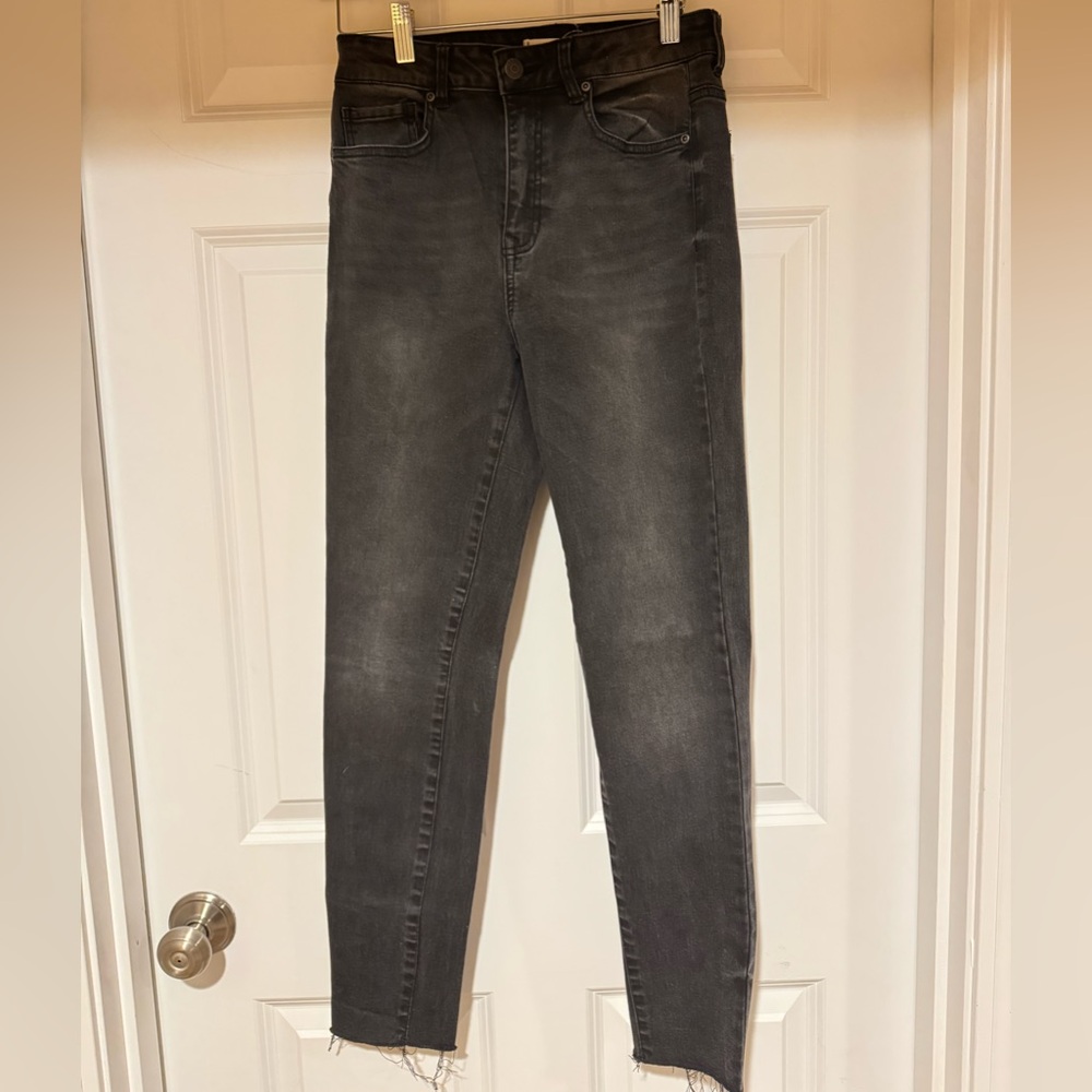 Harper Heritage Black High Rise Skinny Jeans | Size 27 Raw Hem